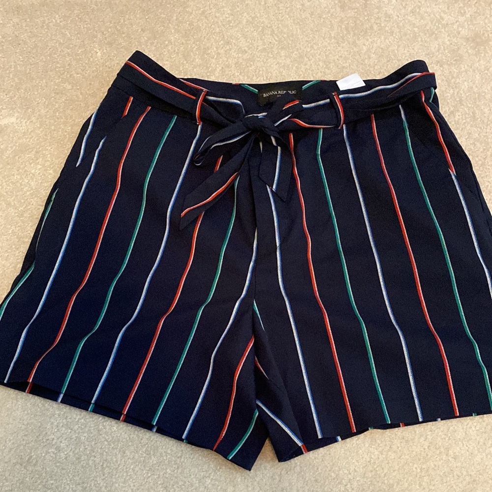 Size 12 banana republic shorts. Only tried on